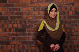 Born felixia yeap chin yee; Raisyyah Rania Yeap Berjubah Hitam Denaihati