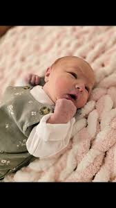 1 month of baby sis💕 #peacockfam