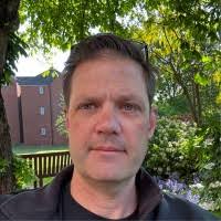 200+ perfiles de «Karr»