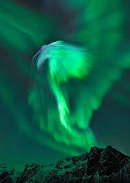 The Midnight Phoenix Rises Biggest Solar Storms For Seven Years Create Spectacular Northern Lights Northern Lights Northern Lights Aurora Borealis Beautiful Sky