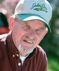 Aaron Flucke's Instagram, Twitter & Facebook