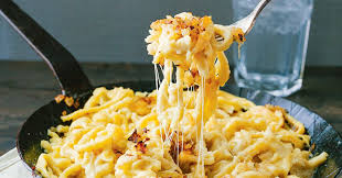 Sag Doch Mal Cheeeeese Dieses Schwabische Traditionsgericht Macht Satt Und Glucklich Und Zaubert Allen Ein Lacheln Ins Ge Rezepte Kasespatzle Rezept Spatzle