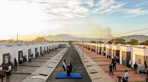 Nayib armando bukele ortez (san salvador, 24 de julio de 1981) es un político y empresario salvadoreño de derecha. Gobierno De Nayib Bukele Entrega Casas A Nuevas Ideas Perquin Oficial Facebook