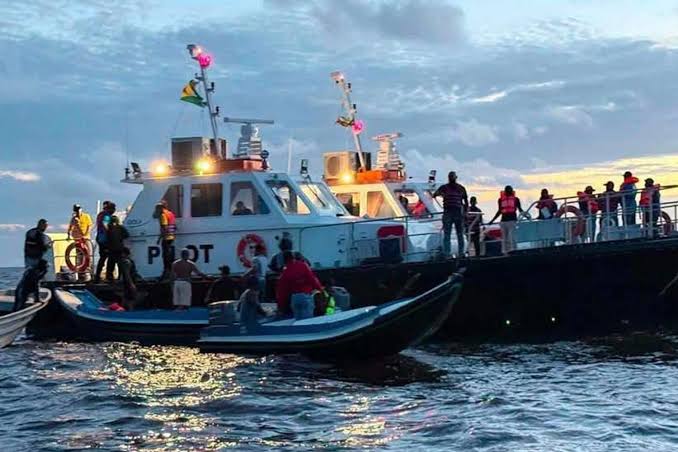 Ferry Carrying 133 People Sinks, Officials Race to Rescue Passengers and  Crew