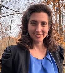 Hannah Decker of North Aurora, IL, Earns Bachelor's Degree from Nazareth  College