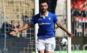 Fenerbahçe, son olarak darmstadt'ta forma giyen serdar dursun ile 3+1 yıllık sözleşme imzaladı. Trabzonspor Ile Adi Anilan Serdar Dursun Kimdir