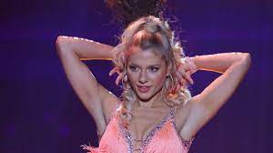 Rúrik gíslason (born 25 february 1988) is an icelandic former professional footballer who played as a midfielder. Valentina Pahde Im Mykonos Urlaub Single Oder Vergeben Luftet Sie Mit Diesem Video Ihr Liebes Geheimnis News De