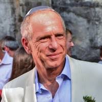 100+ "Laszló" profiles