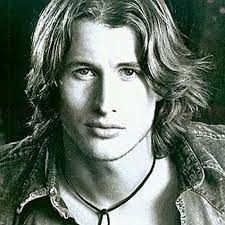 Richard gere is an american actor known for his leading roles in films like 'american gigolo,' 'an officer and a gentleman,' 'pretty woman' and 'chicago.' Richard Gere Young Youtube
