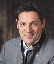 Isegrim und Meister Petz auf Beutezug in Tirol