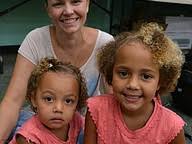 Braden River Library brings 'Aladdin' to life with puppet show