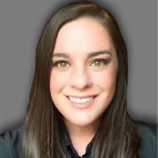 Danielle Irvin's Instagram, Twitter & Facebook