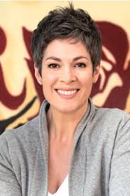 Das Erste: "Rote Rosen": Schicksalhafte Begegnung in hellen Flammen Cheryl  Shepard ...