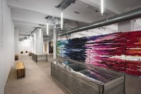 Amazing Office Interior Design By Recycled Materials Office Interior Design Office Interiors Building Images