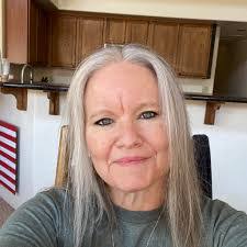 Emily Esau's Instagram, Twitter & Facebook