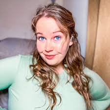 Ate pizza for dinner yesterday without knowing it had dyes in it, we've  been dye free in our household for a couple months and I'm basically just  trying to ask the quickest