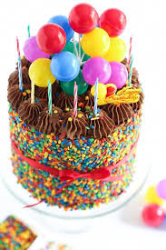 Recette De Gateau D Anniversaire Facile Au Chocolat Avec Bougies Multico Gateau Anniversaire Facile Gateau Anniversaire Garcon Recette De Gateau D Anniversaire
