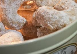 Home bake austrian desserts at www.viennacookiecompany.com. Recipe For Vanillekipferl Biscuits How To Make Them