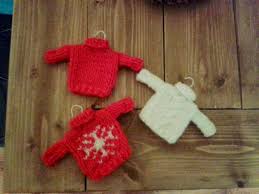 Raglan sweater worked top down with high neck and split in sides. Mini Christmas Jumpers With Images Christmas Knitting Patterns Knitted Christmas Decorations Christmas Knitting