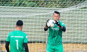 Bùi tấn trường là một cầu thủ bóng đá chuyên nghiệp hiện chơi cho hà nội. Bui Táº¥n TrÆ°á»ng Cung Dan Tan Binh Gay Chu Y Cá»§a Ä't Viá»‡t Nam