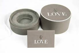 All types of glossy, matt finished and laminated printings are available for these incredible. Vera Wang Round Box Lid And Bottom With Card Holder Paper Printing And Packaging Supplier In China