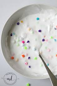 How to make slime with shaving cream. How To Make Fluffy Slime With Shaving Cream