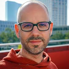 Elevating Customer Loyalty in 2024: Achieving "Channel-less" Excellence