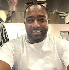 This is a Carmel. Is there anywhere I can get a top for a Vanderhall  venice??