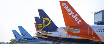 Tout savoir sur vos droits en cas nous mettons tout en œuvre pour vous transporter jusqu'à votre destination. Ryanair Et Easyjet Clients Confines Mais Vols Maintenus 60 Millions De Consommateurs