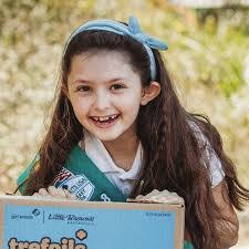 Roxanne Melton's Instagram, Twitter & Facebook