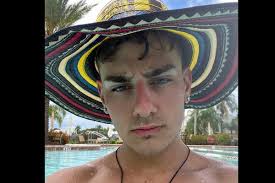 Peter Yablonski's Instagram, Twitter & Facebook