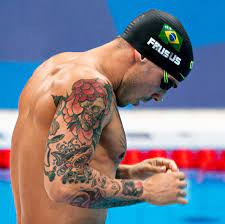 Tatuando desde 1994 , sempre procurando metodos atualizados e acompanhando a evolução da arte.sempre com o que. Tc1syf8tprfftm