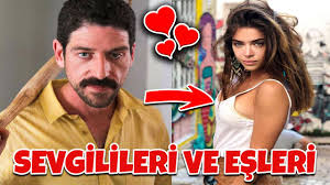 Buna askeriyede en az 2 yıl görev yapması gereken kadınlar da dahil. Survivor Unluler Yarismacilarinin Sasirtan Sevgilileri Ve Esleri Youtube
