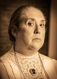 Martha Brewster's Instagram, Twitter & Facebook