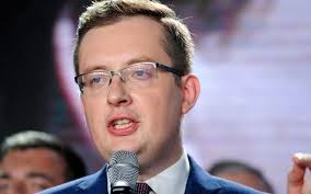 PiS nie umie w politykę zagraniczną". Winnicki o wezwaniu ambasadora USA do  MSZ