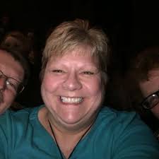 Eileen Richter (@emrichter591)