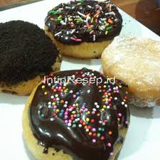 Donat yang dibuat di indonesia memiliki adonan sedikit berbeda dari donat lain. Cara Membuat Kue Donat Yang Empuk Dan Lembut Hal Lima