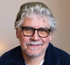 Regissören daniel alfredson bokdebuterar med thriller om ubåtsjakten -82  ”återigen är vi rädda för ryssen”