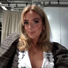 grace! (@lifeofgraceisaacs) • Instagram photos and videos