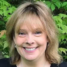 Laura Wanamaker's Instagram, Twitter & Facebook