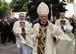 Maybe you would like to learn more about one of these? Abp Hoser Rozpoczal Swoja Misje W Medjugorie Kosciol Wiara Pl
