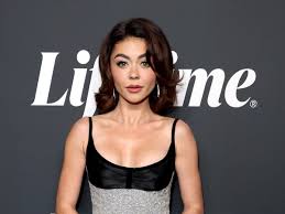 Sarah Hyland makes rare comment about past abusive…