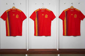 Pertinence nom, a à z nom, z à a prix, croissant prix. Adidas Ne Sera Plus L Equipementier Officiel De L Espagne