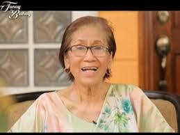 Ester Chavez's Instagram, Twitter & Facebook