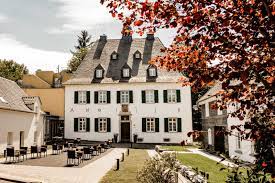 Dienstleistungen in der nähe von haus landscheid. Gut Landscheid Hotel Restaurant