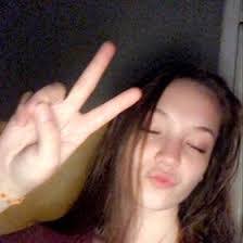 Hannah Housley's Instagram, Twitter & Facebook