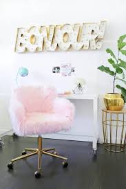 Make Your Own Fluffy Faux Fur Office Chair In 2020 Office Chair Makeover Chair Makeover Pink Office Chair