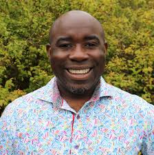 Shookaawaapinewini Maawantoonikewin