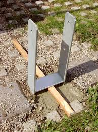 Für leichte holzkonstruktionen zum verschrauben. H Anker Pfostentrager