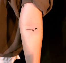 I Really Love This Cute Little Rose I Would Love To Get This On My Hand Tattoos Style Alternative Small Hand Tattoos Tattoos Hand Tattoos